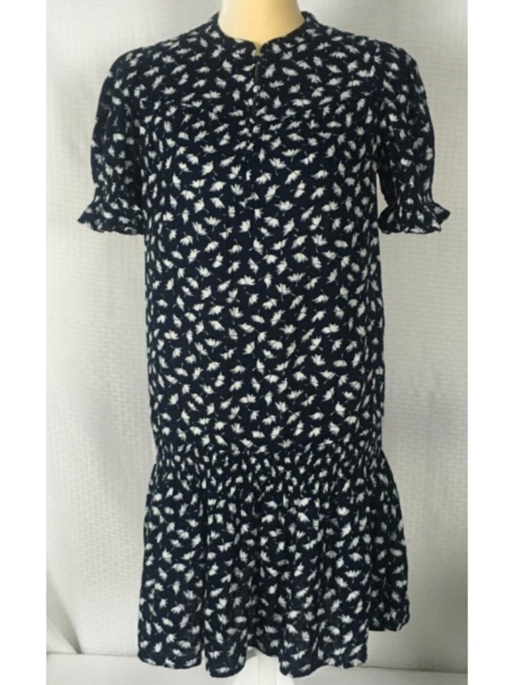Time and Tru Dress Size XS  Black w White Flowers Drop Waist Short Sleeves New